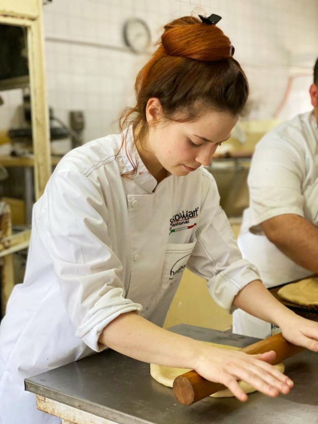 Melanié Morea Diplomata del 30^ Superiore di Pasticceria ALMA Assistant Pastry Chef all’École Valrhona