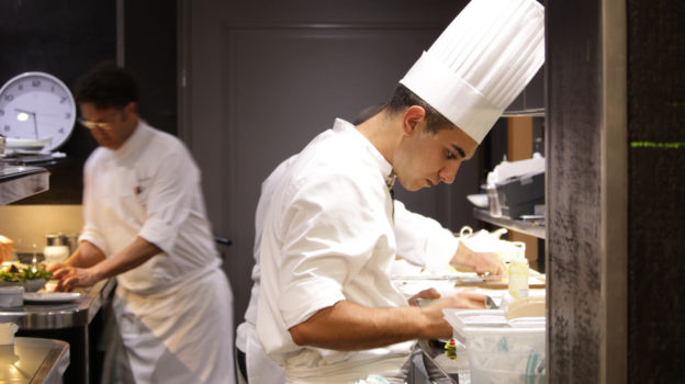 Francesco Valensise Diplomato Superiore di Cucina Italiana ALMA Sous Chef Villa Feltrinelli