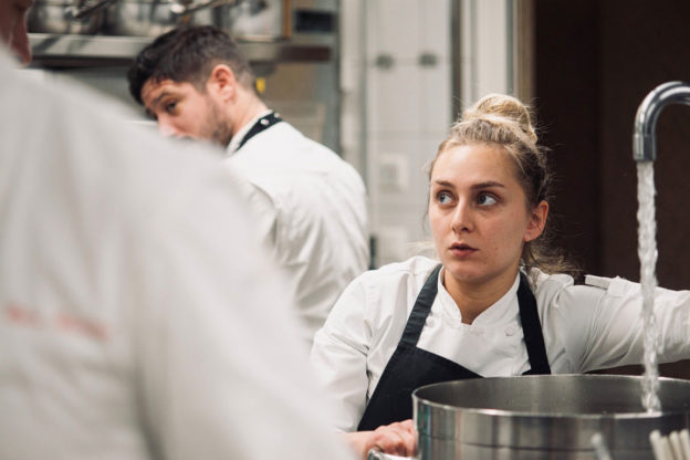 Diplomata Superiore di Cucina Italiana Sous Chef del ristorante Da Vittorio a St. Moritz due stelle Michelin.